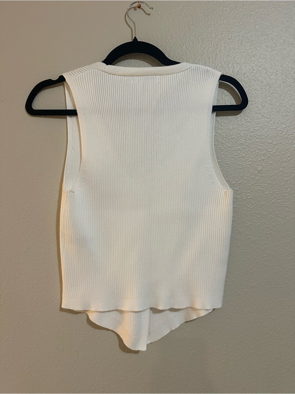 White Ribbed V-Neck Button Tank Top - Picture 2 of 2